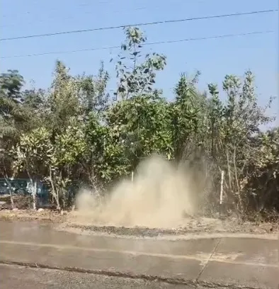 बॉयज हॉस्टल में घुसा पानी, बच्चों का किया रेस्क्यू