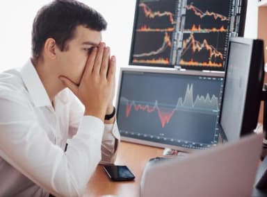 निफ्टी-सेंसेक्स 0.9% से ज्यादा टूटे, IT सेक्टर बना सबसे बड़ा लूजर; बाजार में भारी बिकवाली