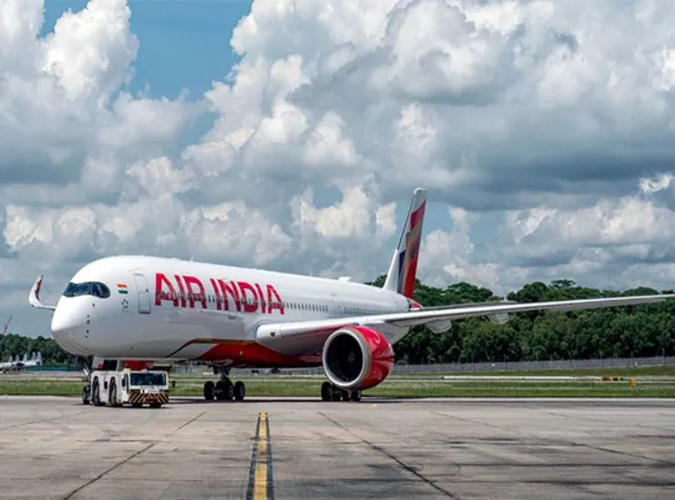 Air India और Air India Express ने संभाला मोर्चा, 15 दिसंबर तक फ्री टिकट बदलाव और रिफंड की सुविधा; हेल्पलाइन नंबर भी जारी किया