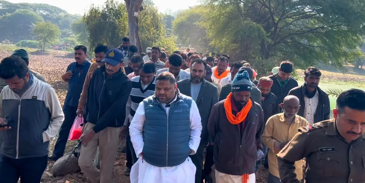 NHRC सदस्य प्रियंक कानूनगो ने लिया संज्ञान, पुलिस की मौजूदगी में मछुआरों को दिलाया कब्जा