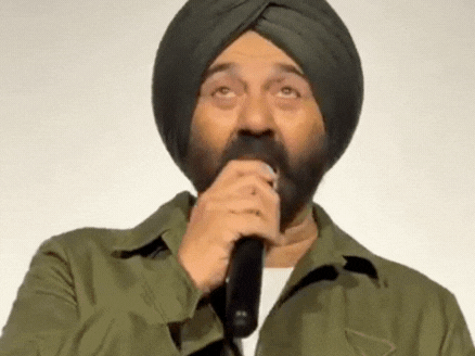 पिता के निधन के बाद पहला पब्लिक अपीयरेंस; बोले- देश हमारी मां है