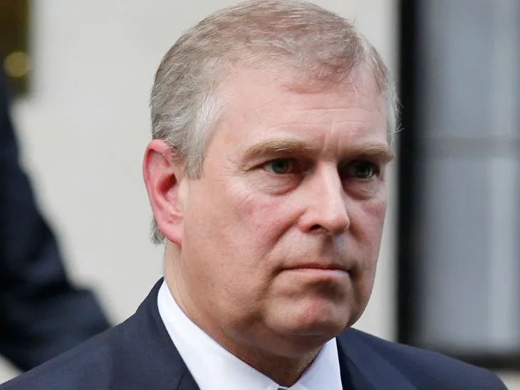 बकिंघम पैलेस से निकलने का नोटिस, प्रिंस का टाइटल ‘ड्यूक ऑफ यॉर्क’ पहले ही छिन चुका था