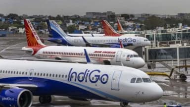 इंडिगो भी 7% तक घटाएगी फ्लाइट्स; जेट फ्यूल महंगा होने से एविएशन सेक्टर पर असर
