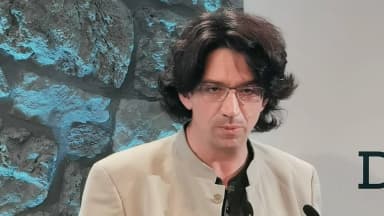 आधार के SSN से बेहतर होने की चर्चा में इंडियंस का मजाक उड़ाया; भारत पर कॉपी करने का आरोप