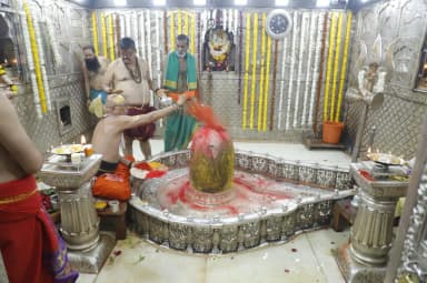 साधना-पूजन के लिए अत्यंत फलदायी रात्रि