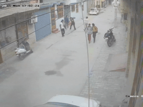 बातचीत बंद करने से नाराज था, लाइब्रेरी से घर जाते वक्त की फायरिंग