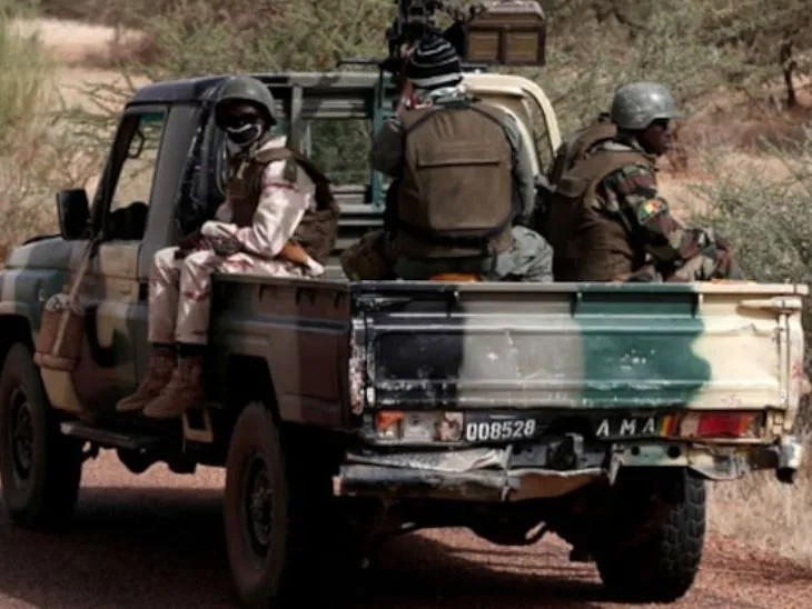 आतंकियों ने दिनदहाड़े किया अगवा, अलकायदा-ISIS पर शक