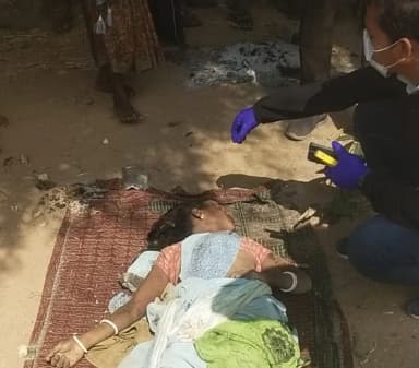 प्राइवेट पार्ट में डाली मिर्च, सीने पर चढ़कर कूदीं और लात-घूसों से पीटा; चरित्र पर टिप्पणी से थीं नाराज