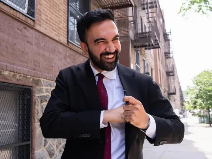 इस पद पर पहुंचने वाले पहले मुस्लिम नेता, ट्रम्प को लगा ट्रिपल झटका