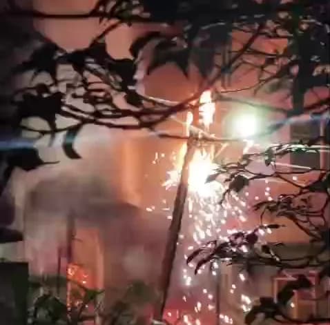 आगजनी के बाद नया VIDEO आया सामने, फायर ब्रिगेड पर खड़े हुए सवाल