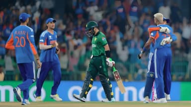 पाकिस्तानी ओपनर फरहान डक पर आउट, अधूरा रह गया डॉक्यूमेंट्री का सपना