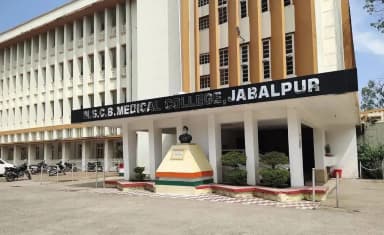 रैगिंग की शिकायत पर एक्शन; स्टूडेंट्स पर 10-10 हजार का जुर्माना भी लगा