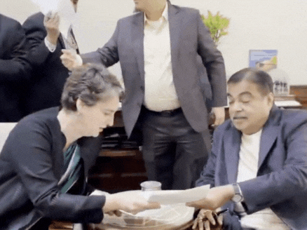 केंद्रीय मंत्री बोले- भाई के काम कर दिए, बहन के काम नहीं करूंगा तो आप बोलेंगी काम नहीं किए