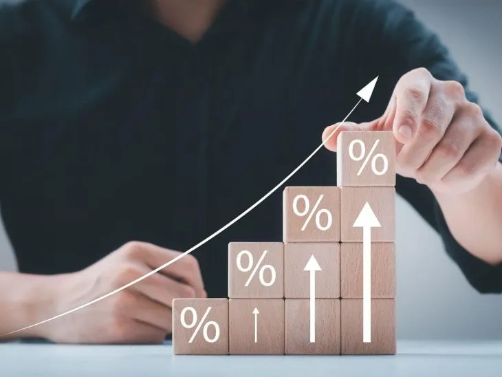 12% रिटर्न रियल में सिर्फ 7%; महंगाई और टैक्स कटौती का क्या है फॉर्मूला जानें