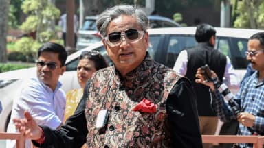 सोशल मीडिया पर होने लगी चर्चा, कांग्रेस से नाजुक रिश्तों का हवाला दे रहे यूजर्स; जानिए असल वजह क्या