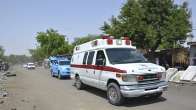 ड्राइवर की लापरवाही से अनियंत्रित होकर पलटा