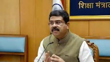 केंद्र ने राज्य सरकारों को एडवाइजरी जारी की, कहा- परीक्षा के दिन स्टूडेंट्स को हीट वेव से बचाने के इंतजाम करें