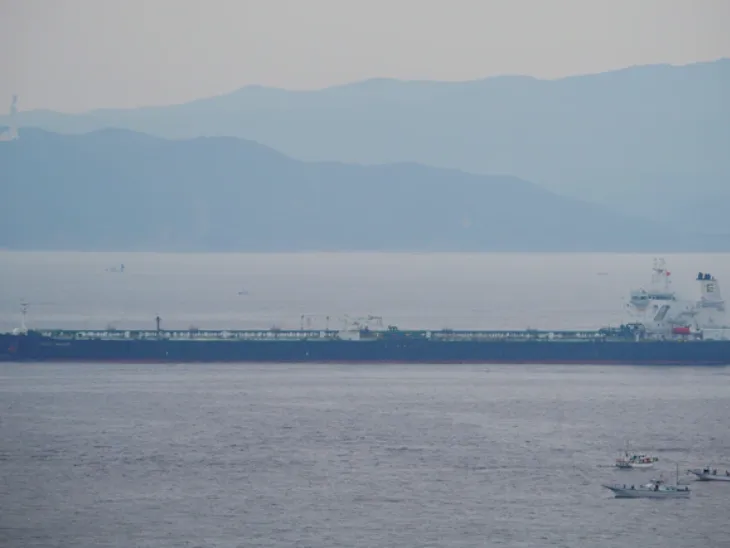 कहा- ये फ्यूल स्मगलिंग; भारतीय समेत 18 क्रू मेंबर गिरफ्तार