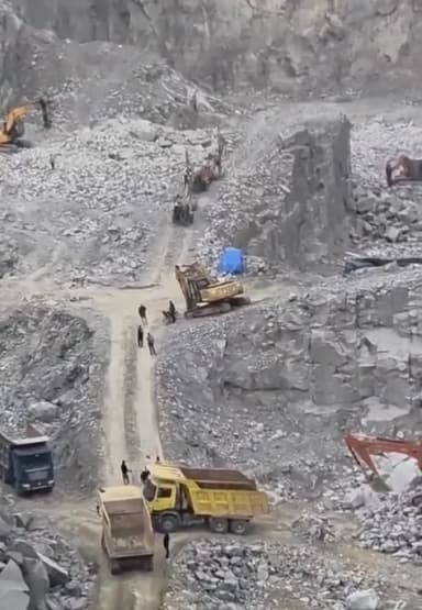 राइफलों से चली गोलियां; 10 से ज्यादा आरोपी गिरफ्तार