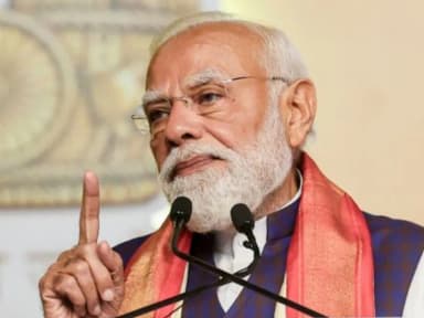 PM की अपील से डरने की जरूरत नहीं; मोदी ने सोना खरीद और फ्यूल की खपत कम करने को कहा था