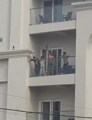 शिकायत दर्ज, खिलौना होने का किया दावा