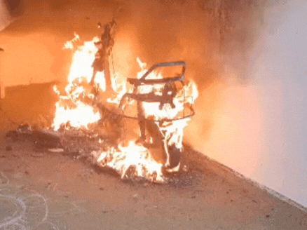 4 दिन पहले बदली थी बैटरी; 2 साल पहले खरीदी थी स्कूटी