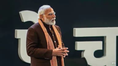 PM मोदी ने स्टूडेंट्स को मोटिवेट किया; बोले- विकसित भारत का सपना देखें, मार्क्स- स्किल दोनों जरूरी