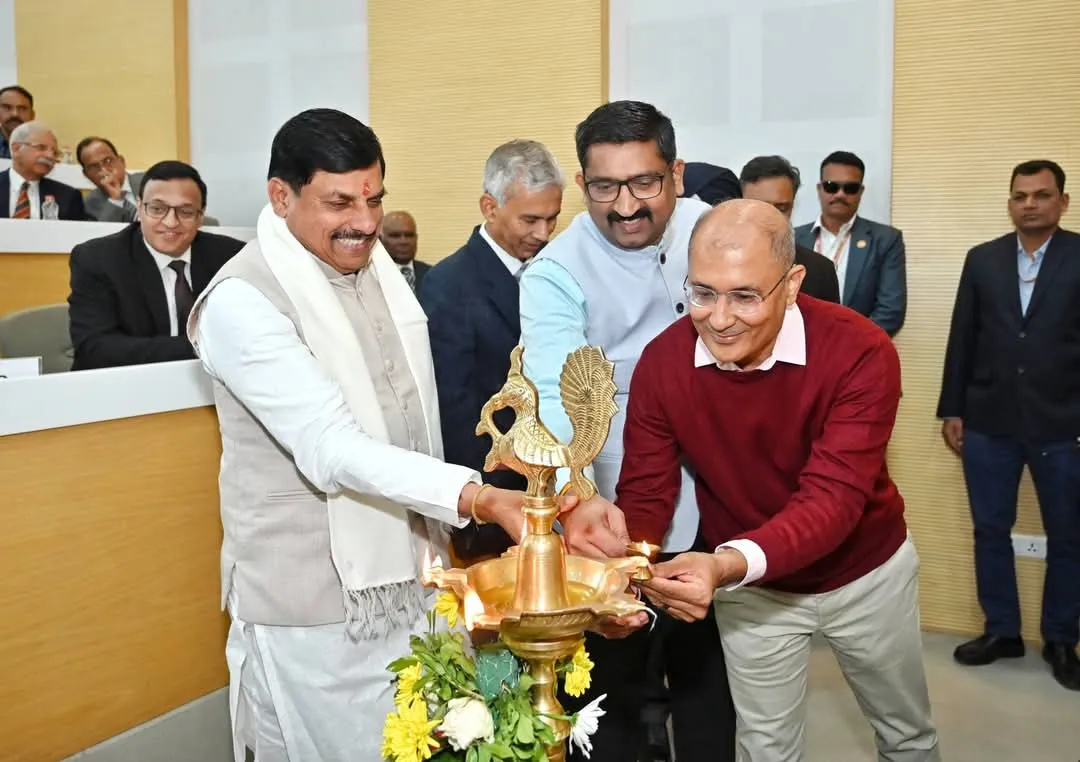 CM ने किया सर्विस मीट का शुभारंभ, बोले- लोकतंत्र में अफसरों की अहम भूमिका; परिवार संग खेल-कूद और सांस्कृतिक गतिविधियों में जुटे अफसर