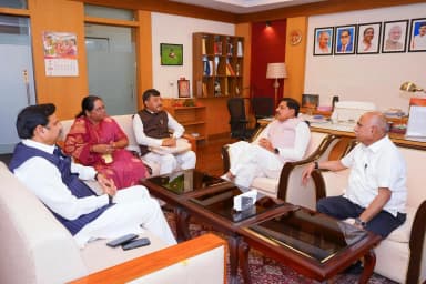 महिला आयोग अध्यक्ष रेखा यादव, सिंगरौली विकास प्राधिकरण के अध्यक्ष वीरेंद्र गोयल से मांगा स्पष्टीकरण-सूत्र