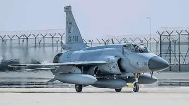 वजह- साल में 20 जेट भी तैयार नहीं कर पाता