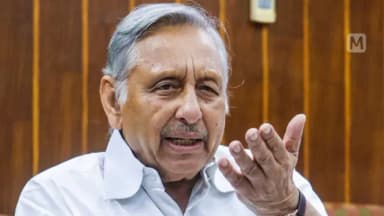 मणिशंकर अय्यर बोले- थरूर विदेश मंत्री बनना चाहते हैं, पवन खेड़ा पार्टी के प्रवक्ता नहीं पपेट