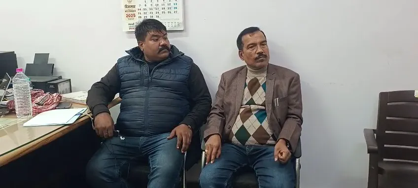 सतना में लोकायुक्त ने 10 हजार लेते पकड़ा