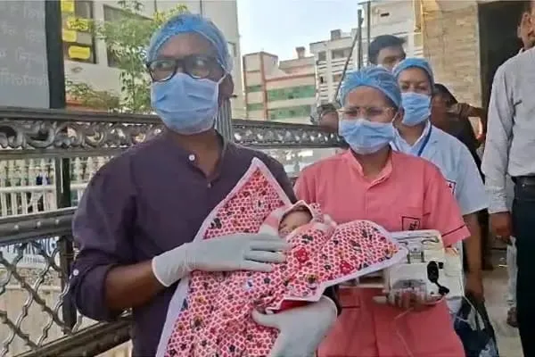 जबलपुर में 3 दिन की बच्ची के दिल में छेद; सरकार उठाएगी इलाज का पूरा खर्च