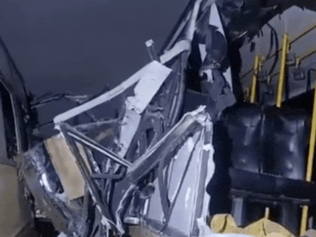 11 की मौत, 20 से ज्यादा घायल; सैकड़ों पैसेंजर सवार थे