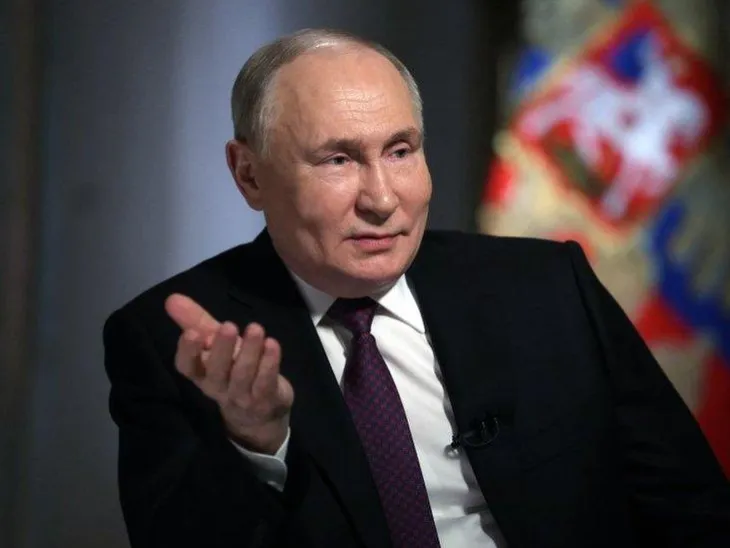 परिवार के सदस्यों को सत्ता में दे रहे अहम जिम्मेदारी, पुराने साथियों को किनारे किया जा रहा