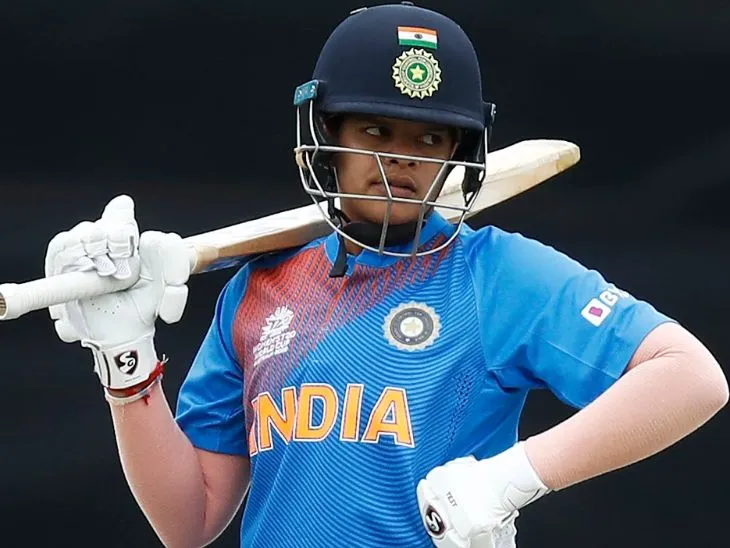 सेमीफाइनल से पहले फॉर्म में चल रहीं प्रतिका रावल बाहर, शेफाली वर्मा की टीम में एंट्री