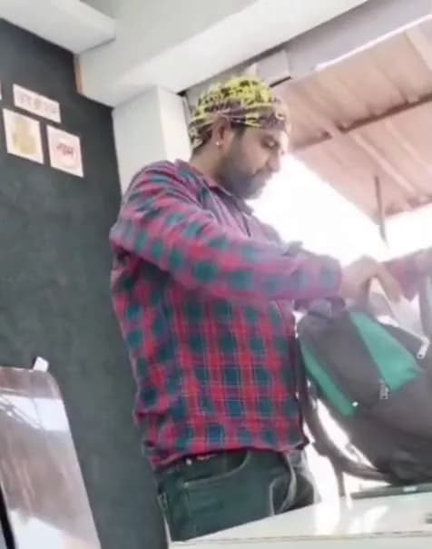 वीडियो वायरल होते ही SDM ने किया निलंबित