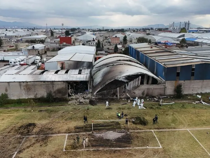 इमरजेंसी लैंडिंग कराते वक्त हादसा; 10 लोग सवार थे