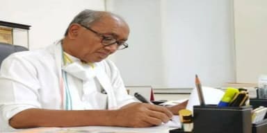 दिग्विजय सिंह ने कंचन बाई के परिवार को 10 लाख सहायता व सरकारी नौकरी की मांग की